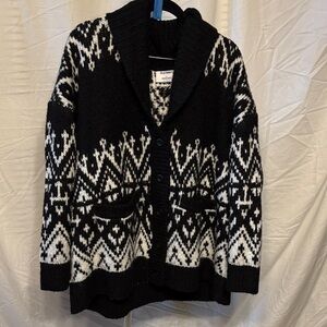 Old Navy Monochrome Knit Sweater